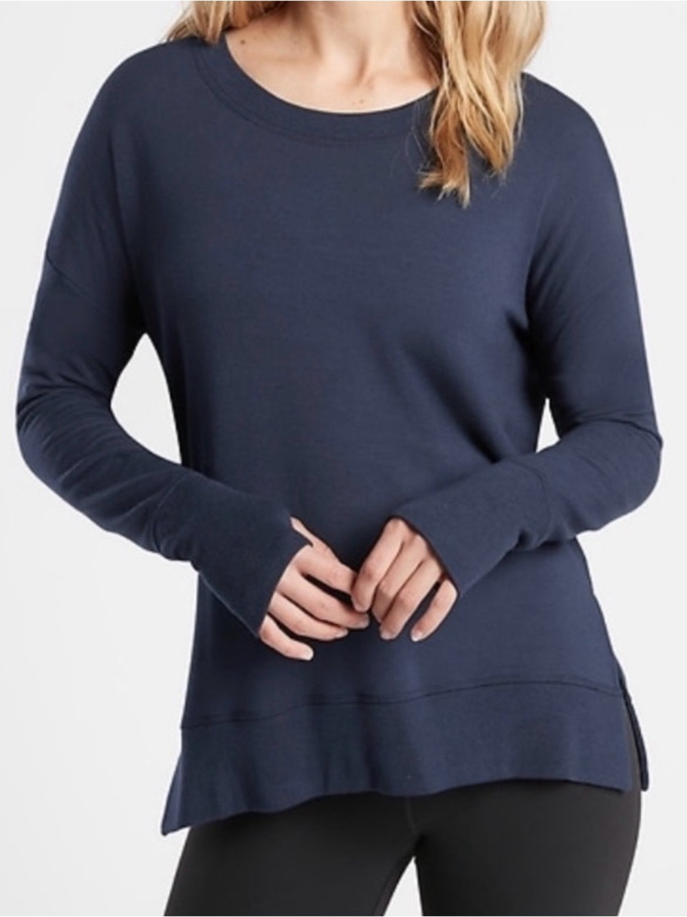 ATHLETA Coaster Luxe Sweatshirt
Navy
Large or XL
MSRP $79
New in Packaging